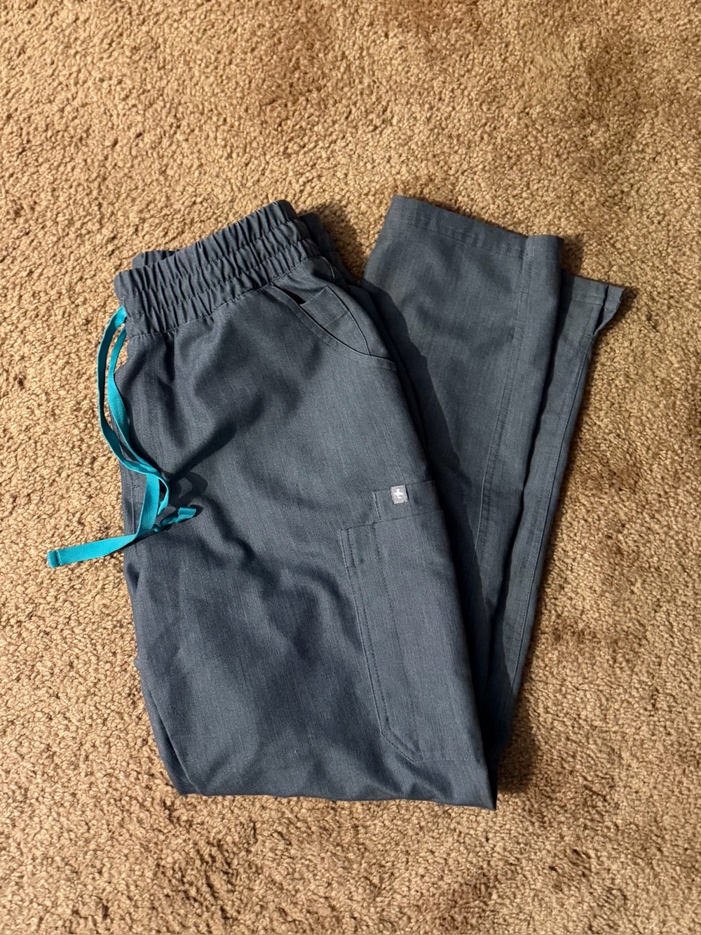 FIGS yola scrub pants